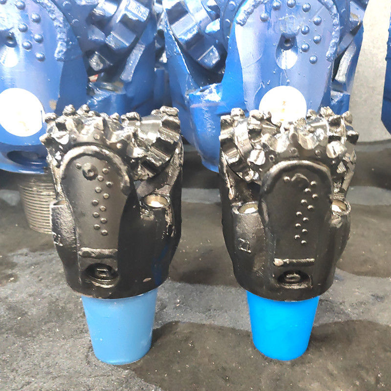 6 1/2 (165.1) Perforación de dientes de molino personalizada con alta resistencia a la compresión para formaciones duras medianas