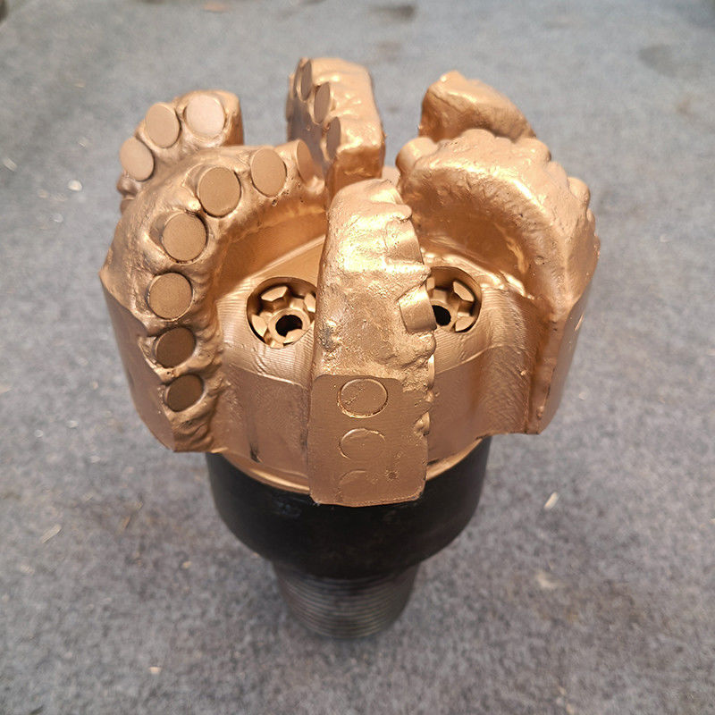 17 1/2 (444.5mm) Energía y minería Pozo de agua PDC Bits 4 años Estructura del cuerpo de acero