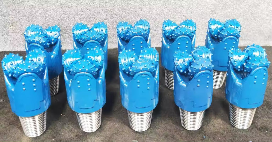 Peso del trozo de tricone 2-3/8 API Reg Thread Trozos de rodillo de tricone para perforación de petróleo