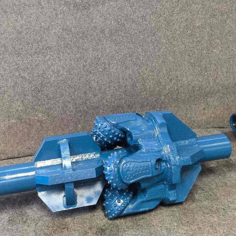 China Fábrica PDC Bit Tricone Bit Rock Hole Opener para la perforación de pozos