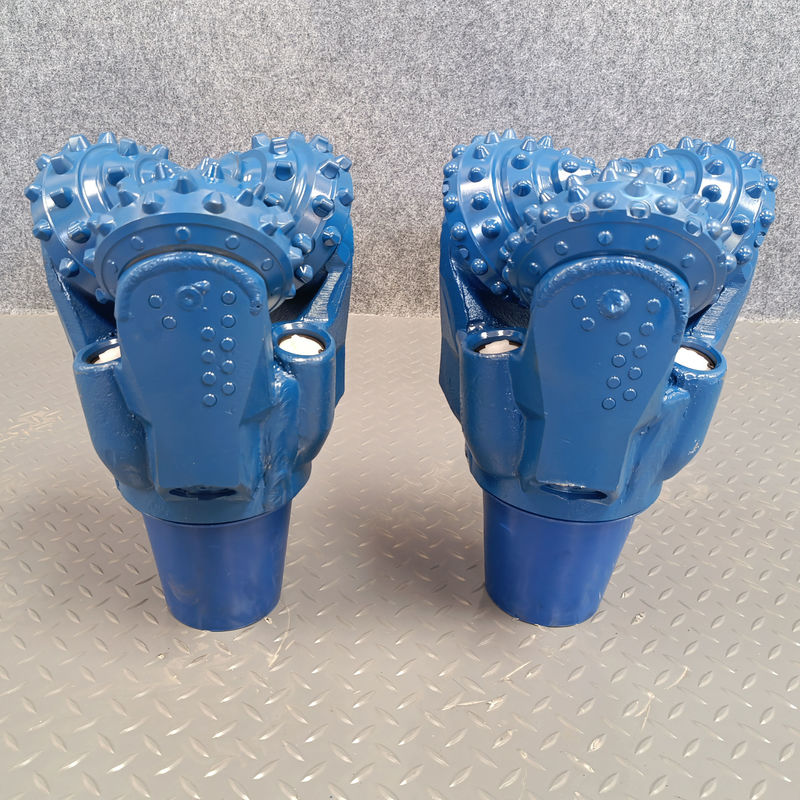 Tricone Bit con conexión rotativa API Certificado de perforación de roca Minería de perforación herramienta de perforación forjada