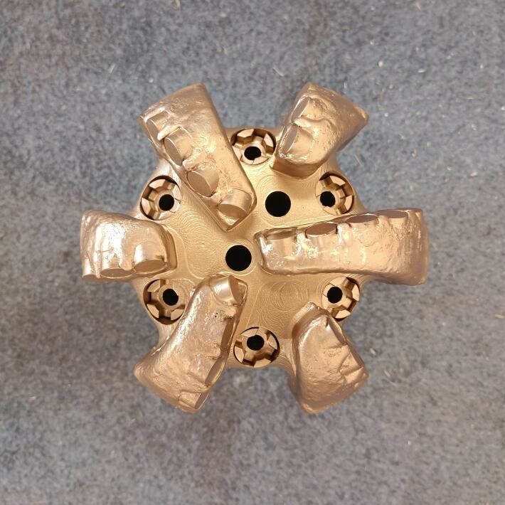 Diamante 98mm 3 hoja Pdc Ángulo de arco taladro para pozo de agua