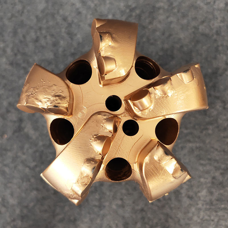 Perforación eficiente a través de secuencias de esquisto blandas a medianas Control del grado de polimerización Bits Producción de gas 5 14-5