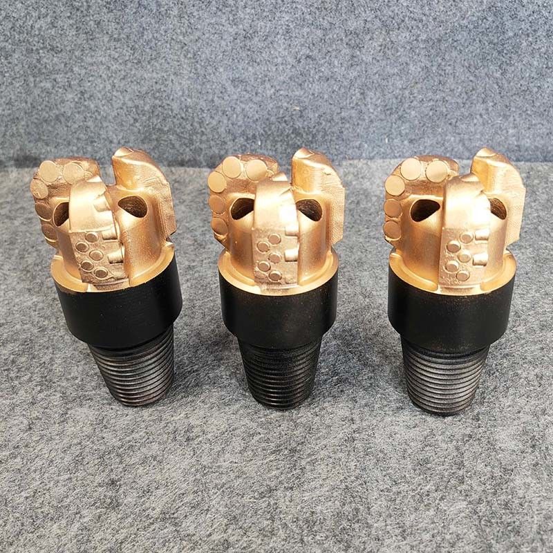 89-3 Construcción de la carrocería de acero PDC Bits Tecnología para secuencias de esquisto blandas a medianas con baja abrasividad