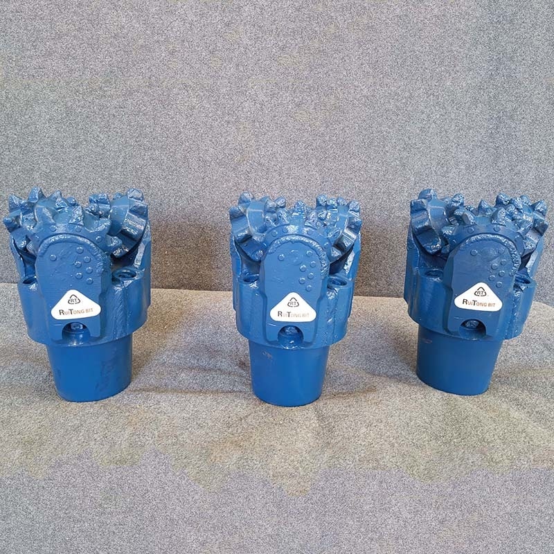 Broca tricónica de dientes fresados de 12 1/4 pulgadas para formaciones de dureza media